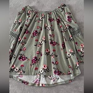 Flowy and floral blouse